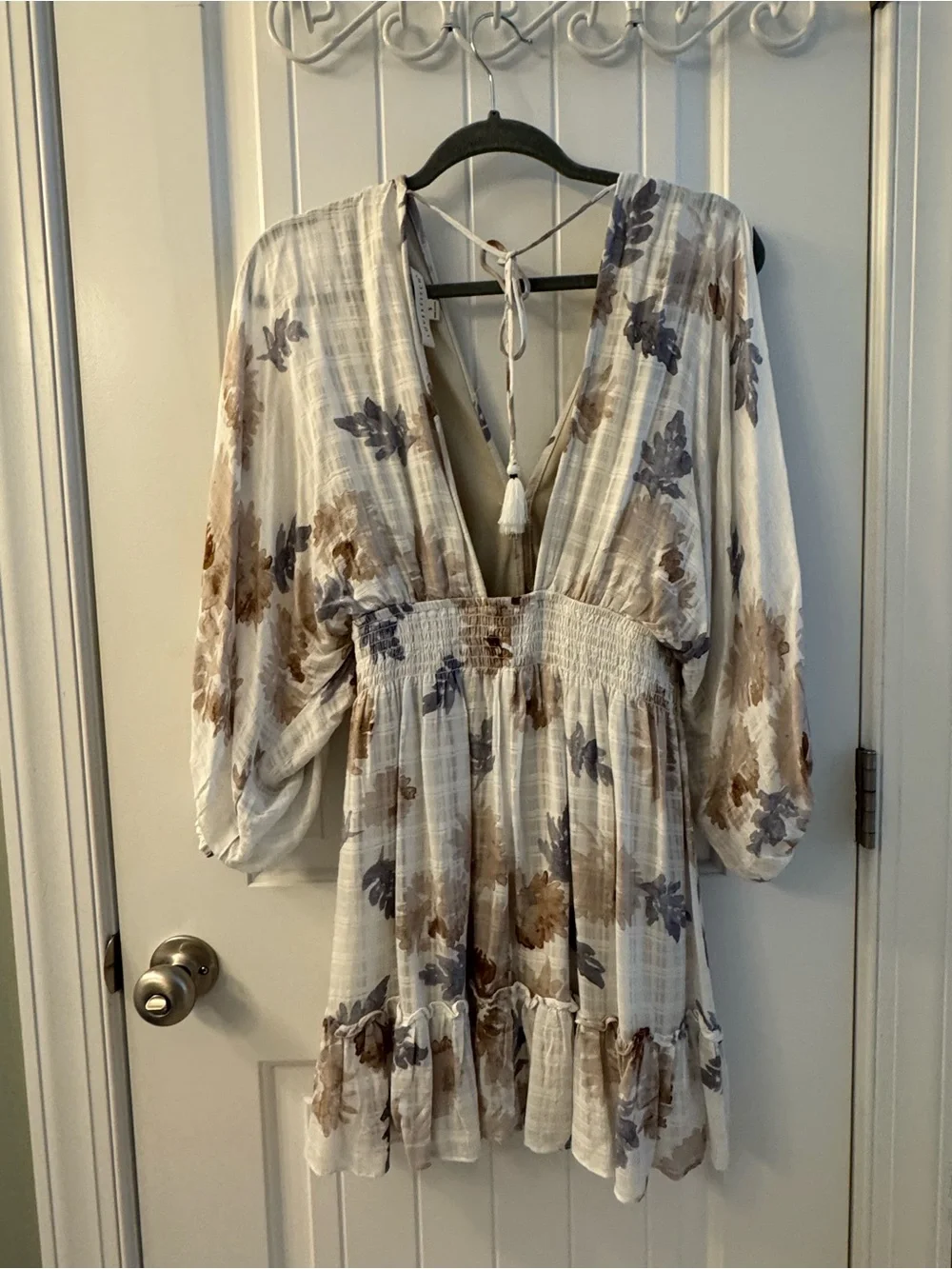❤️ lovestitch Cream and Beige Floral Slip Dress - Picture 2 of 7
